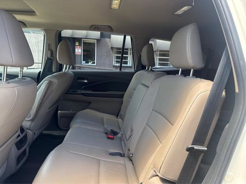 Used 2017 Honda Pilot EX-L image 10