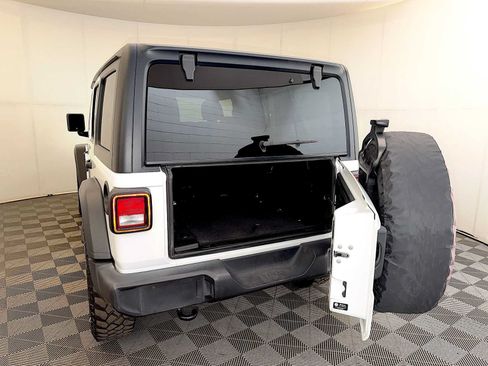 Used 2022 Jeep Wrangler Unlimited Sport AWD/4WD image 22