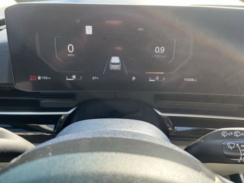 Used 2025 Kia Carnival SX Prestige FWD image 15