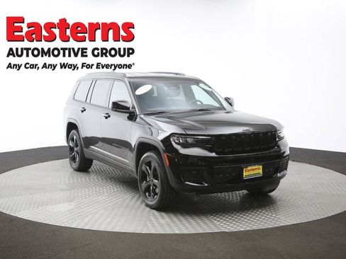 Used 2023 Jeep Grand Cherokee L Laredo image 53