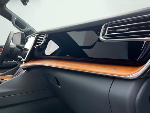 Used 2022 Jeep Grand Wagoneer Series II w/ Flexible Seating Group image 40