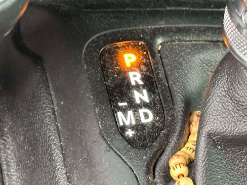 Used 2020 Jeep Wrangler Unlimited Sahara AWD/4WD image 27