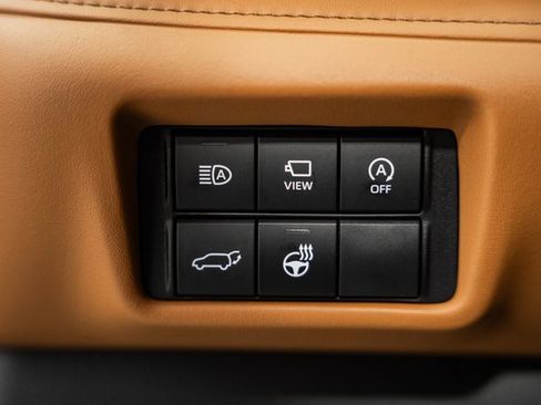 New 2026 Toyota Highlander Platinum image 44