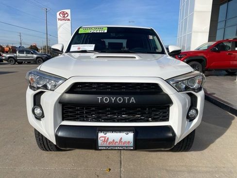 Certified 2018 Toyota 4Runner TRD Off-Road Premium image 20