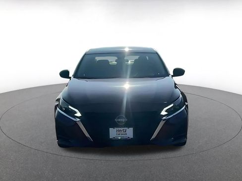 Used 2025 Nissan Altima 2.5 SV image 4