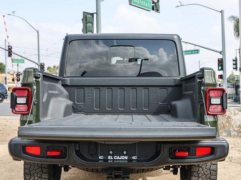 Used 2023 Jeep Gladiator Rubicon w/ LED Lighting Group AWD/4WD image 24