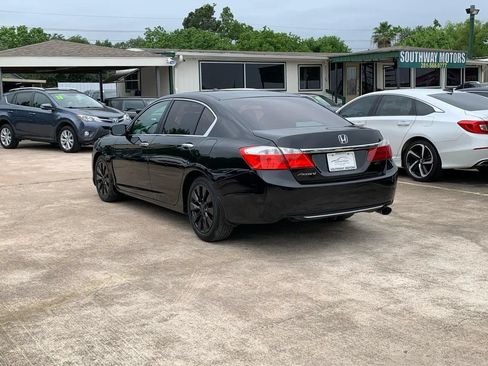 Used 2015 Honda Accord EX image 5