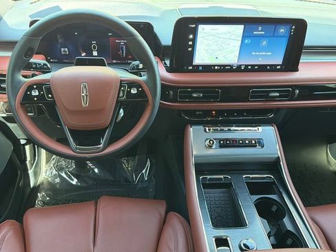 New 2025 Lincoln Aviator Reserve w/ Luxury Package RWD image 25