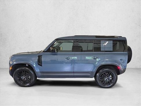 Used 2025 Land Rover Defender 110 S AWD/4WD image 8