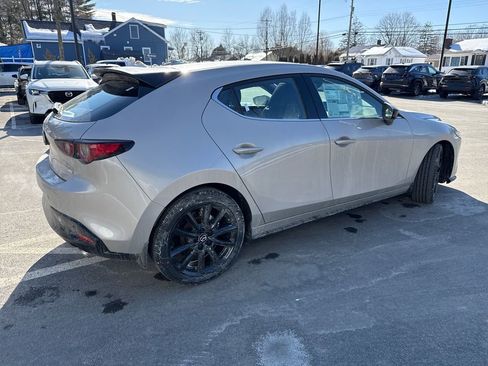 New 2026 MAZDA MAZDA3 Hatchback w/Premium Plus Pkg image 5