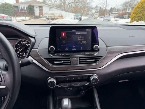 Used 2023 Nissan Altima 2.5 SV image 19