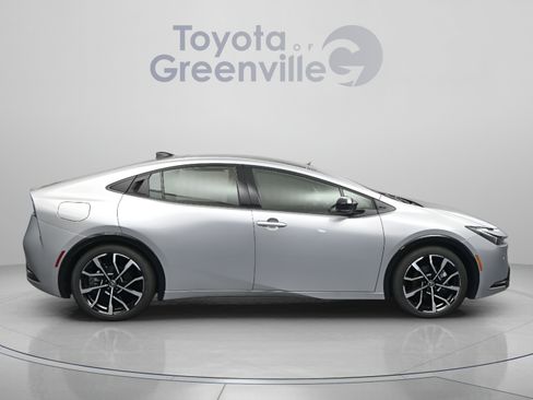 New 2025 Toyota Prius Plug-In Hybrid FWD image 16