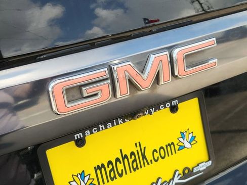 Used 2024 GMC Yukon XL AT4 w/ Technology Package AWD/4WD image 31
