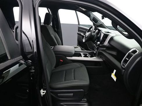 New 2026 RAM 1500 Express AWD/4WD image 18