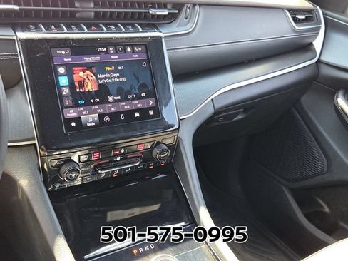 Used 2023 Jeep Grand Cherokee L Laredo AWD/4WD image 27