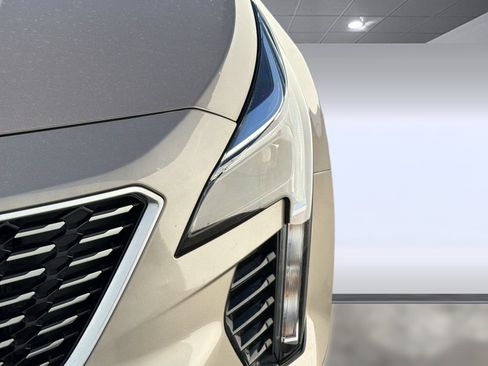 Certified 2023 Cadillac XT4 Premium Luxury FWD image 24