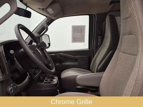 Used 2025 Chevrolet Express 3500 Work Van w/ Driver Convenience Package image 19