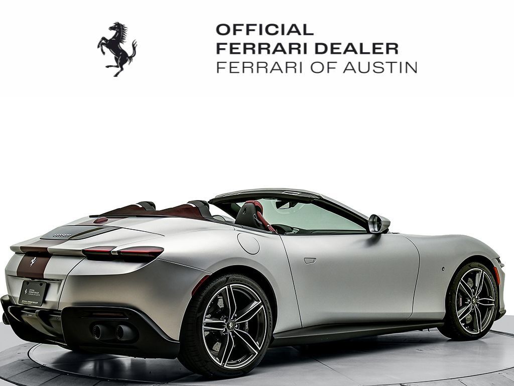 Certified 2025 Ferrari Roma Spider RWD image 8