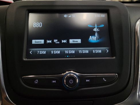 Used 2018 Chevrolet Equinox LT AWD/4WD image 25