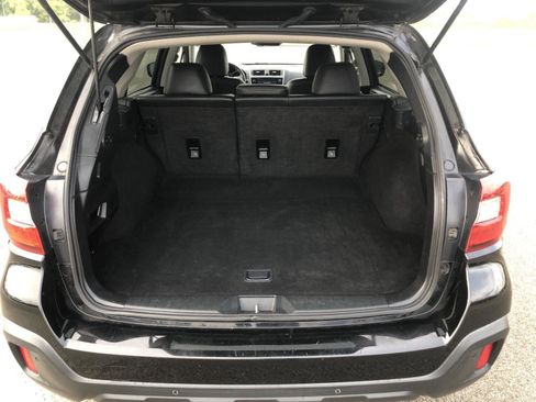 Used 2019 Subaru Outback 2.5i Limited AWD/4WD image 5