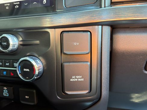 Used 2025 Ford F350 Lariat w/ Camper Package image 36