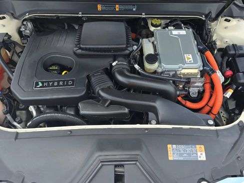 Used 2014 Lincoln MKZ Hybrid w/ Equipment Group 202A Reserve FWD image 12