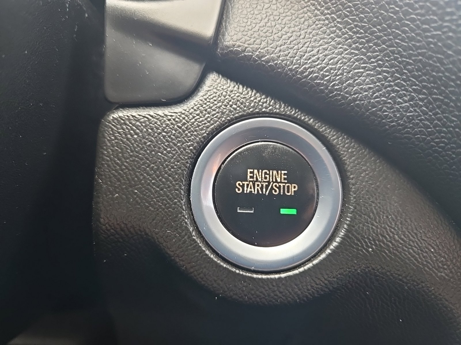 Used 2020 Chevrolet Equinox LT w/ Midnight Edition AWD/4WD image 24