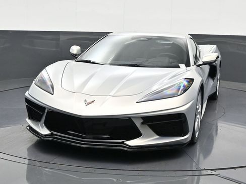 Used 2024 Chevrolet Corvette Stingray Coupe w/ 1LT RWD image 9