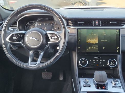 Used 2021 Jaguar F-PACE S image 6