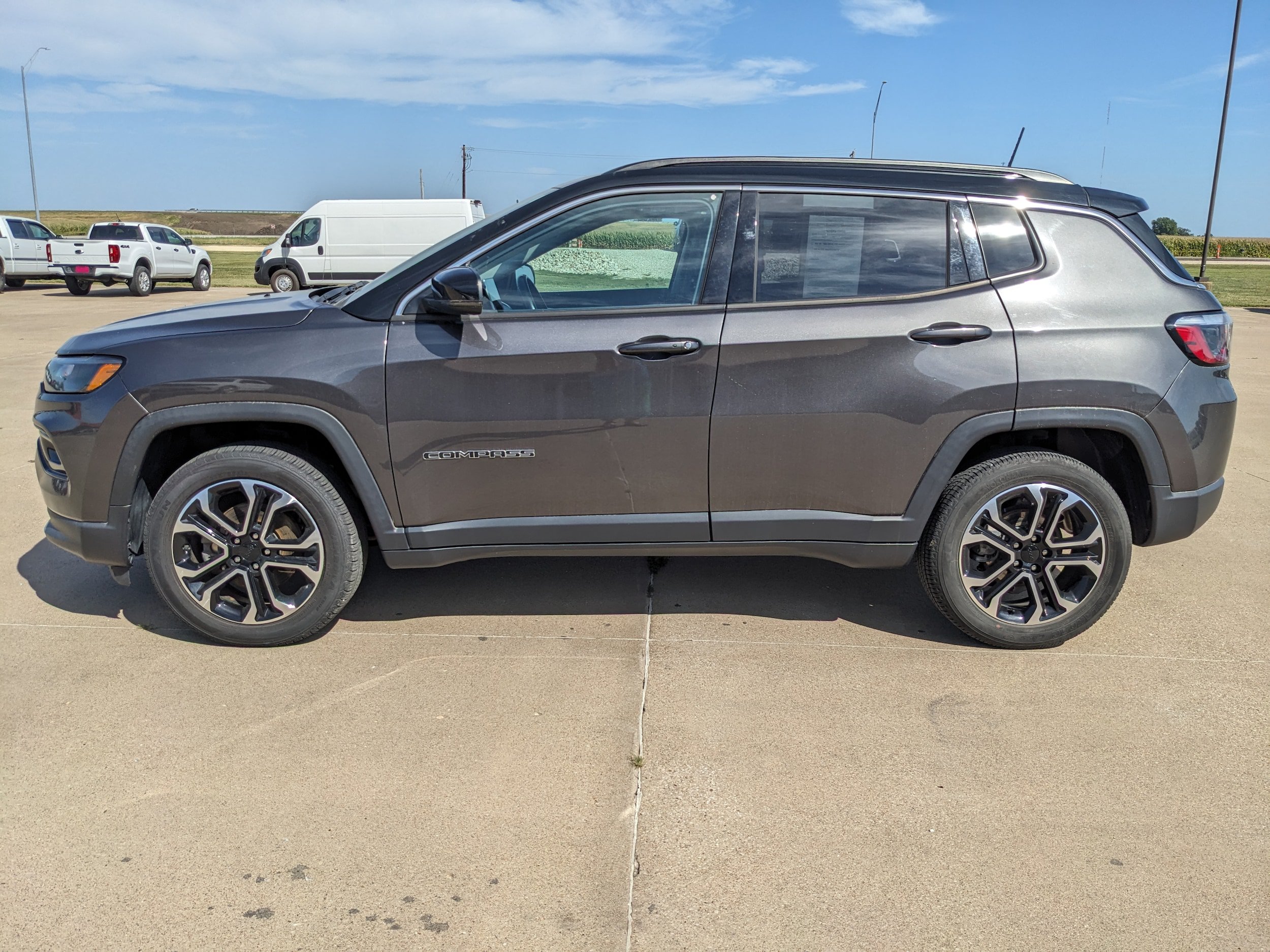 Used 2022 Jeep Compass Limited AWD/4WD image 5