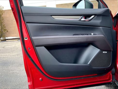 Used 2025 MAZDA CX-5 Signature image 22