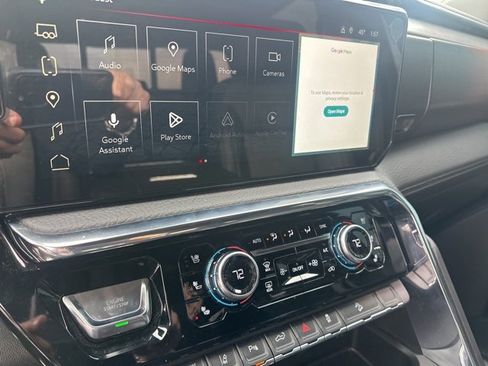 Used 2025 GMC Sierra 2500 Denali w/ Denali Reserve Package image 10