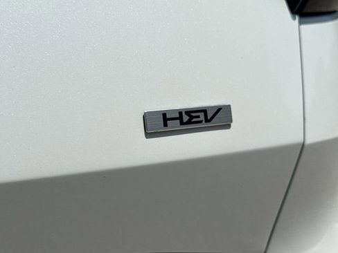 Used 2023 Kia Sportage LX FWD image 11