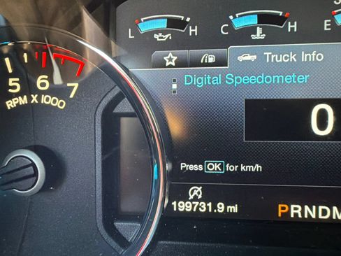 Used 2018 Ford F150 Lariat w/ Trailer Tow Package RWD image 7