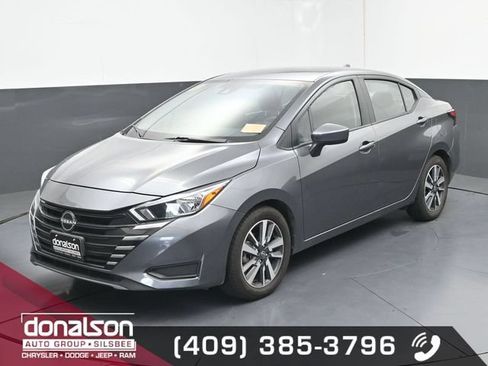 Used 2024 Nissan Versa SV FWD image 5