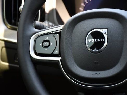 New 2026 Volvo XC60 B5 Ultra w/ Protection Package Premier AWD/4WD image 21