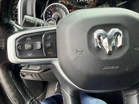 Used 2019 RAM 1500 Big Horn AWD/4WD image 12