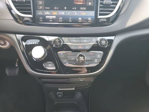 New 2026 Chrysler Voyager LX FWD image 38