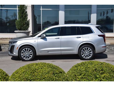 Used 2020 Cadillac XT6 Premium Luxury AWD/4WD image 7