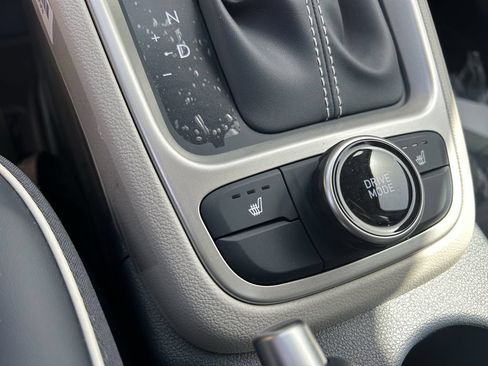 New 2026 Hyundai Venue SEL FWD image 25