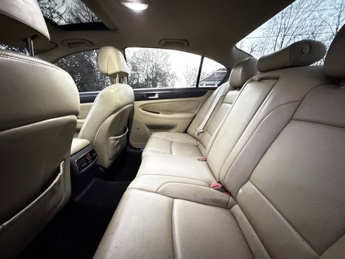 Used 2012 Hyundai Genesis 5.0 image 13