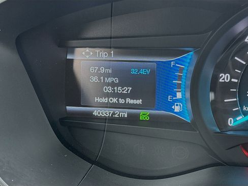 Used 2018 Ford Fusion SE w/ Equipment Group 601A image 8