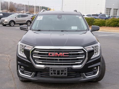 Used 2022 GMC Terrain SLT w/ Tech Package image 2