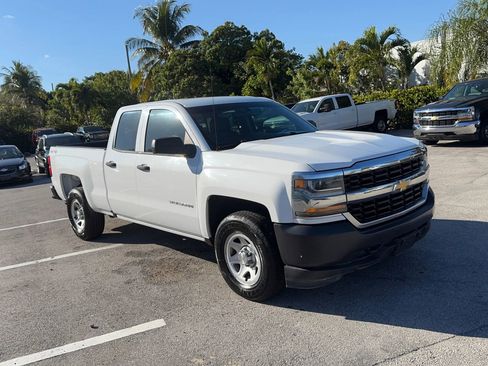 Used 2018 Chevrolet Silverado 1500 W/T w/ Trailering Package image 9