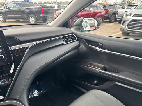Used 2023 Toyota Camry LE AWD/4WD image 26