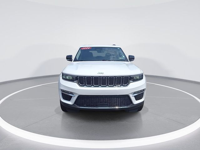 Used 2024 Jeep Grand Cherokee Limited w/ Luxury Tech Group II AWD/4WD image 3