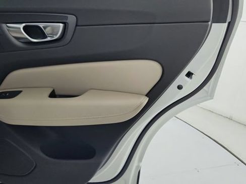 Certified 2026 Volvo XC60 B5 Plus w/ Protection Package Premier AWD/4WD image 33