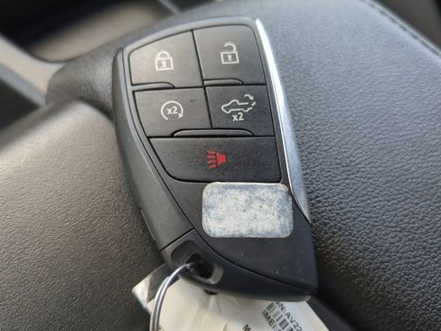 Used 2024 Chevrolet Silverado 2500 LTZ AWD/4WD image 29
