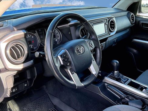Certified 2018 Toyota Tacoma SR5 image 12