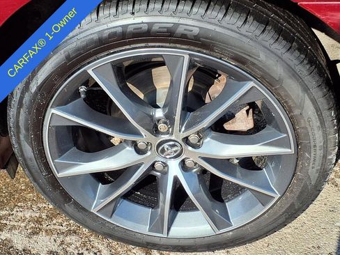 Used 2015 Toyota Camry XLE image 10